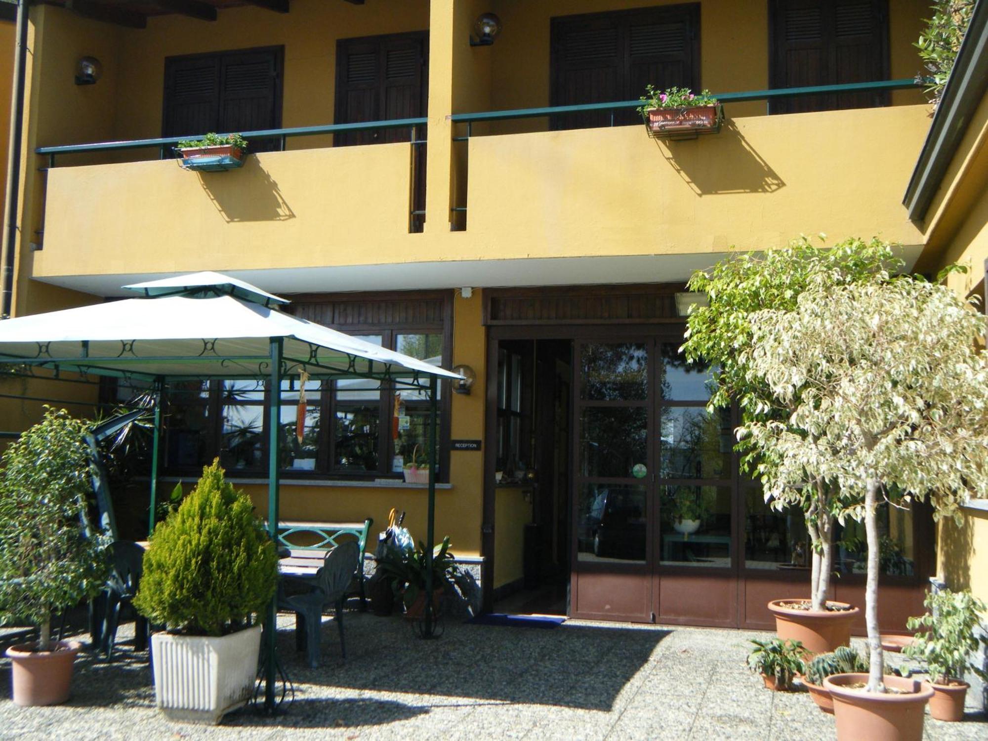 莫布里贾尔迪诺酒店 维韦罗内 外观 照片
